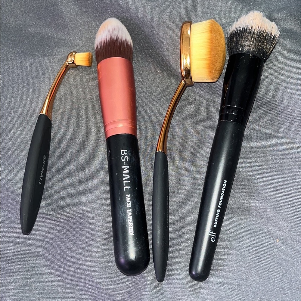 Makeup Brushes - Picture 2 of 2